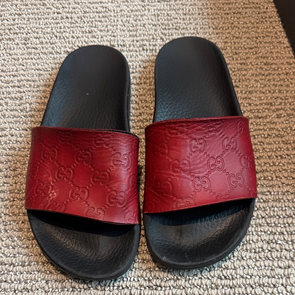 Gucci Hibiscus Red and Black Embossed Slides 38